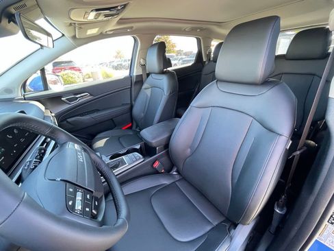 New 2026 Kia Sportage EX w/ EX Panorama Roof Package image 22