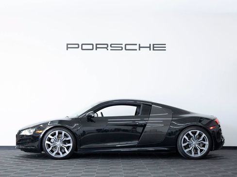 Used 2010 Audi R8 V10 AWD/4WD image 2