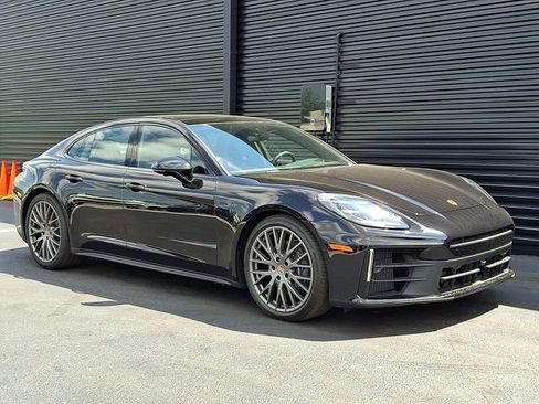 New 2026 Porsche Panamera 4 AWD/4WD image 9