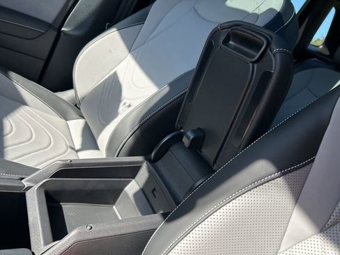 New 2026 Volkswagen Tiguan SE R-Line FWD image 33