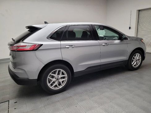 Used 2024 Ford Edge SEL image 10