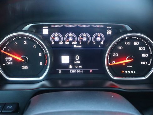 Used 2020 Chevrolet Silverado 1500 High Country w/ Technology Package image 39