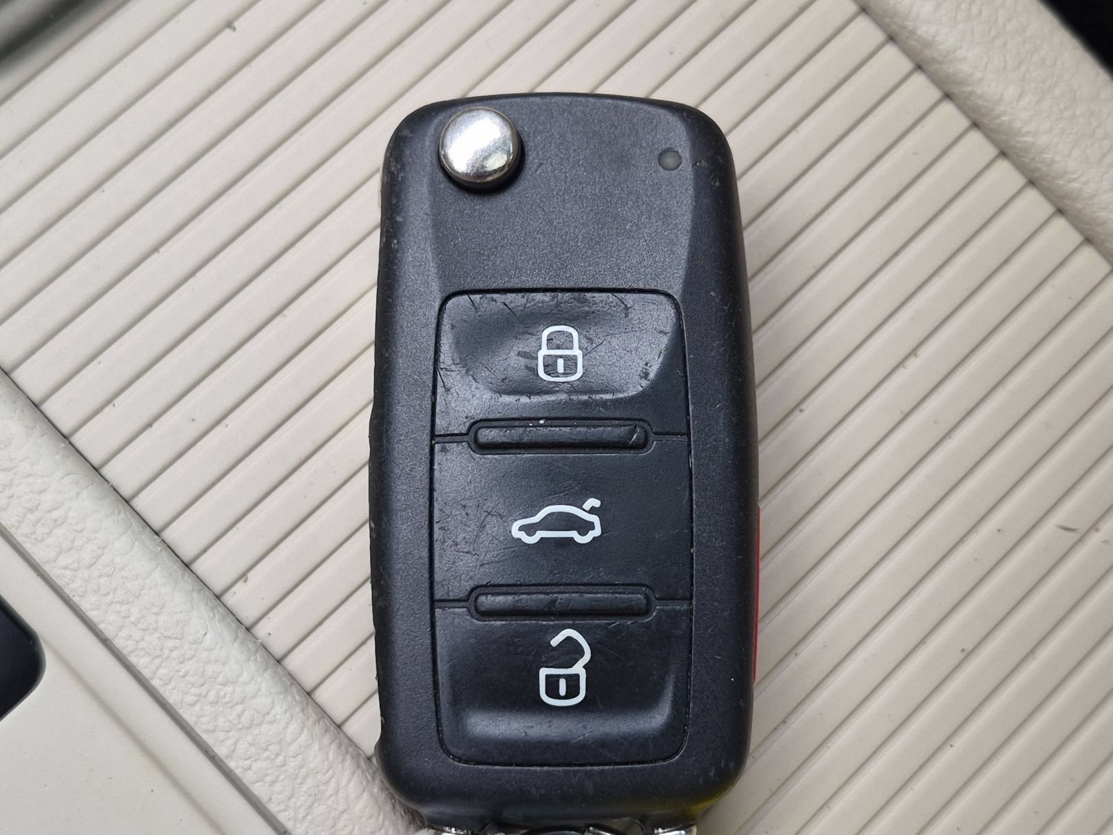 Used 2016 Volkswagen Tiguan SE AWD/4WD image 34