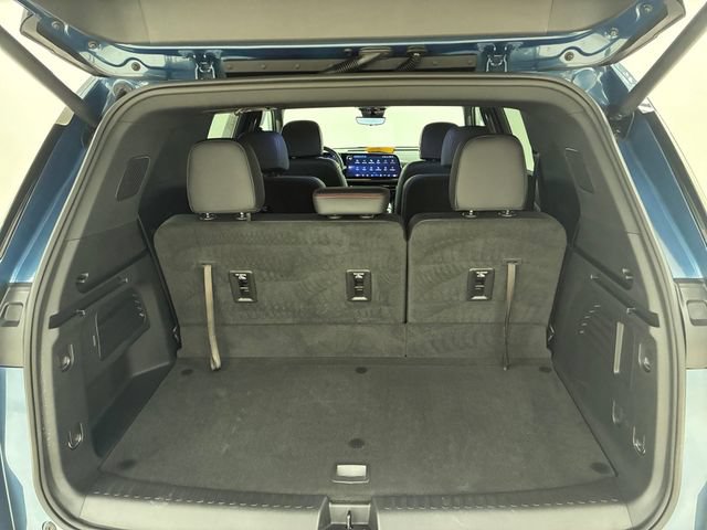 Used 2025 Chevrolet Traverse Z71 w/ Enhanced Driving Package AWD/4WD image 17