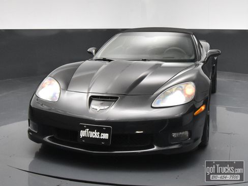 Used 2012 Chevrolet Corvette Grand Sport w/ 3LT Preferred Equipment Group image 38