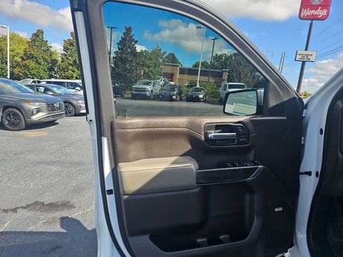 Used 2019 Chevrolet Silverado 1500 LTZ w/ LTZ Plus Package AWD/4WD image 30