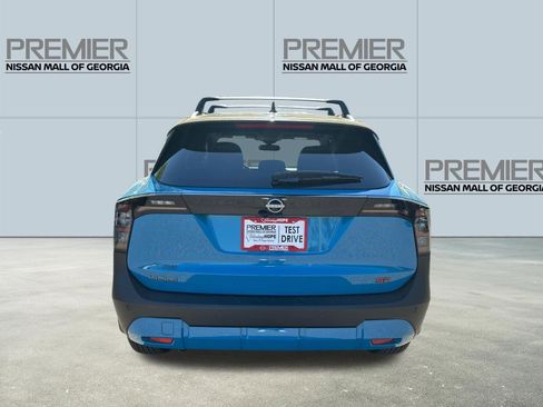 New 2026 Nissan Kicks SR FWD image 5