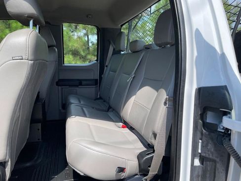 Used 2019 Ford F250 XL w/ Power Equipment Group RWD image 16