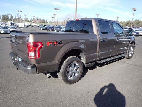 Used 2017 Ford F150 XLT w/ Equipment Group 302A Luxury AWD/4WD image 5