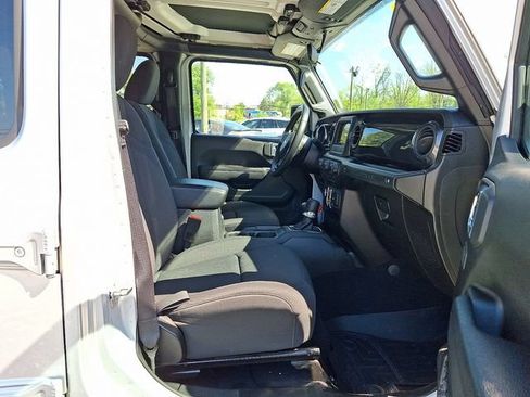 Used 2022 Jeep Wrangler Unlimited Sport AWD/4WD image 46