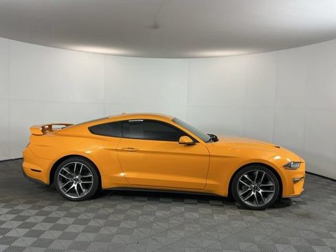 Used 2018 Ford Mustang Coupe w/ Equipment Group 101A RWD image 4