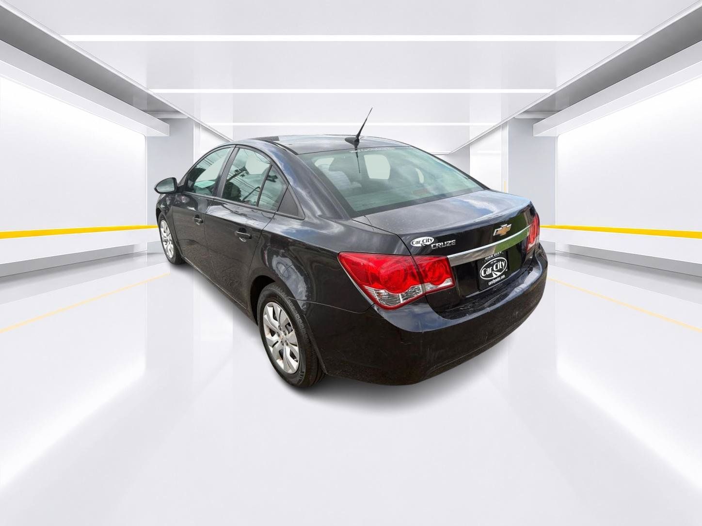Used 2013 Chevrolet Cruze LS FWD image 6