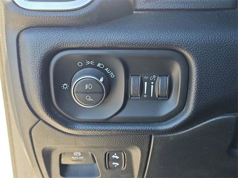 Used 2021 RAM 1500 Laramie w/ Off Road Group image 12