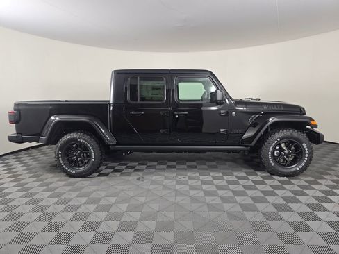 New 2026 Jeep Gladiator Willys image 7