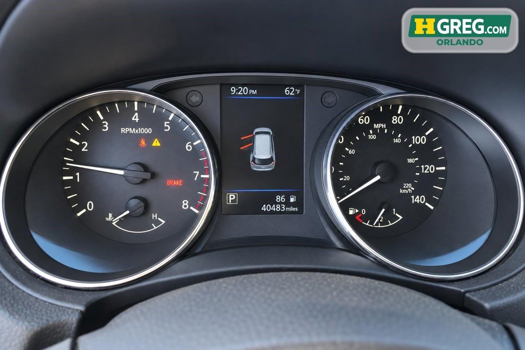 Used 2020 Nissan Rogue SV FWD image 15