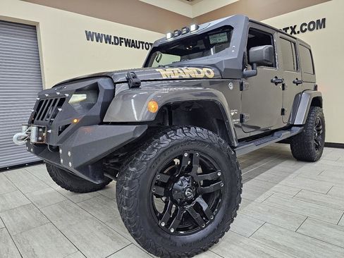 Used 2017 Jeep Wrangler Unlimited Sahara w/ Connectivity Group image 1