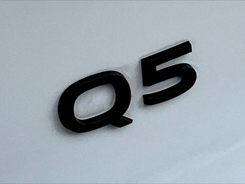 Used 2025 Audi Q5 Prestige image 15