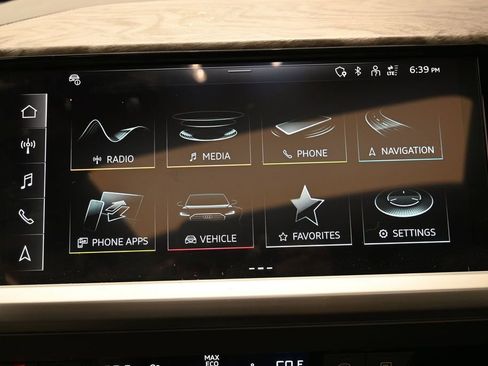 Used 2024 Audi Q4 e-tron Premium Plus w/ Premium Plus image 24