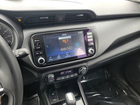 Used 2022 Nissan Kicks SV w/ Interior Electronics Package image 27