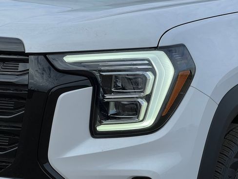 New 2026 GMC Terrain Elevation w/ Elevation Premium Package image 38