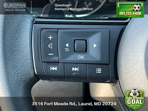 Used 2023 Nissan Rogue SV AWD/4WD image 22