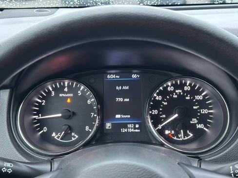 Used 2019 Nissan Rogue S FWD image 25