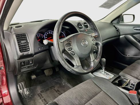 Used 2012 Nissan Altima 2.5 S w/ 20th Anniversary Pkg FWD image 9