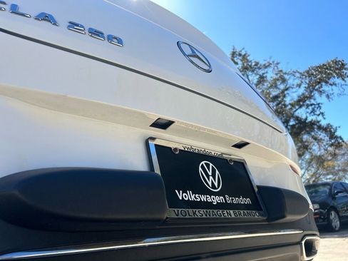 Used 2023 Mercedes-Benz CLA 250 image 42