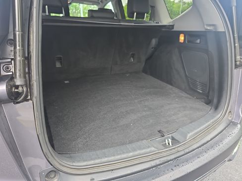 Used 2022 Honda CR-V Touring image 12