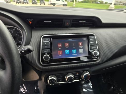Used 2025 Nissan Kicks Play S FWD image 29