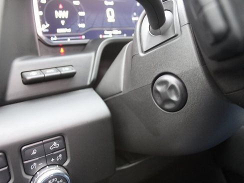 Used 2024 GMC Sierra 1500 AT4 w/ Technology Package image 30