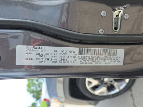 Used 2020 Jeep Compass Limited AWD/4WD image 21