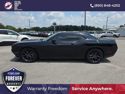 Used 2023 Dodge Challenger R/T w/ Blacktop Package RWD image 4