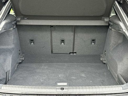 Used 2020 Audi Q3 2.0T Premium w/ Convenience Package image 25