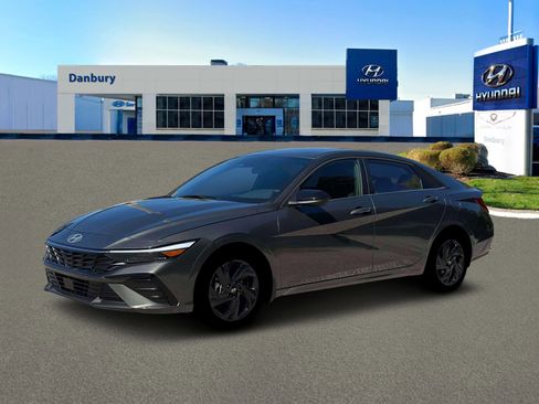New 2026 Hyundai Elantra SEL Sport Premium w/ Cargo Package FWD image 2