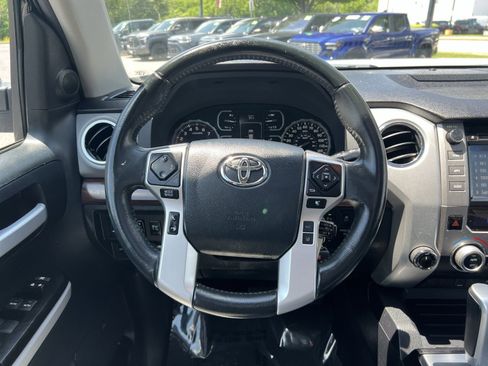 Used 2018 Toyota Tundra Limited w/ Limited Premium Package AWD/4WD image 16