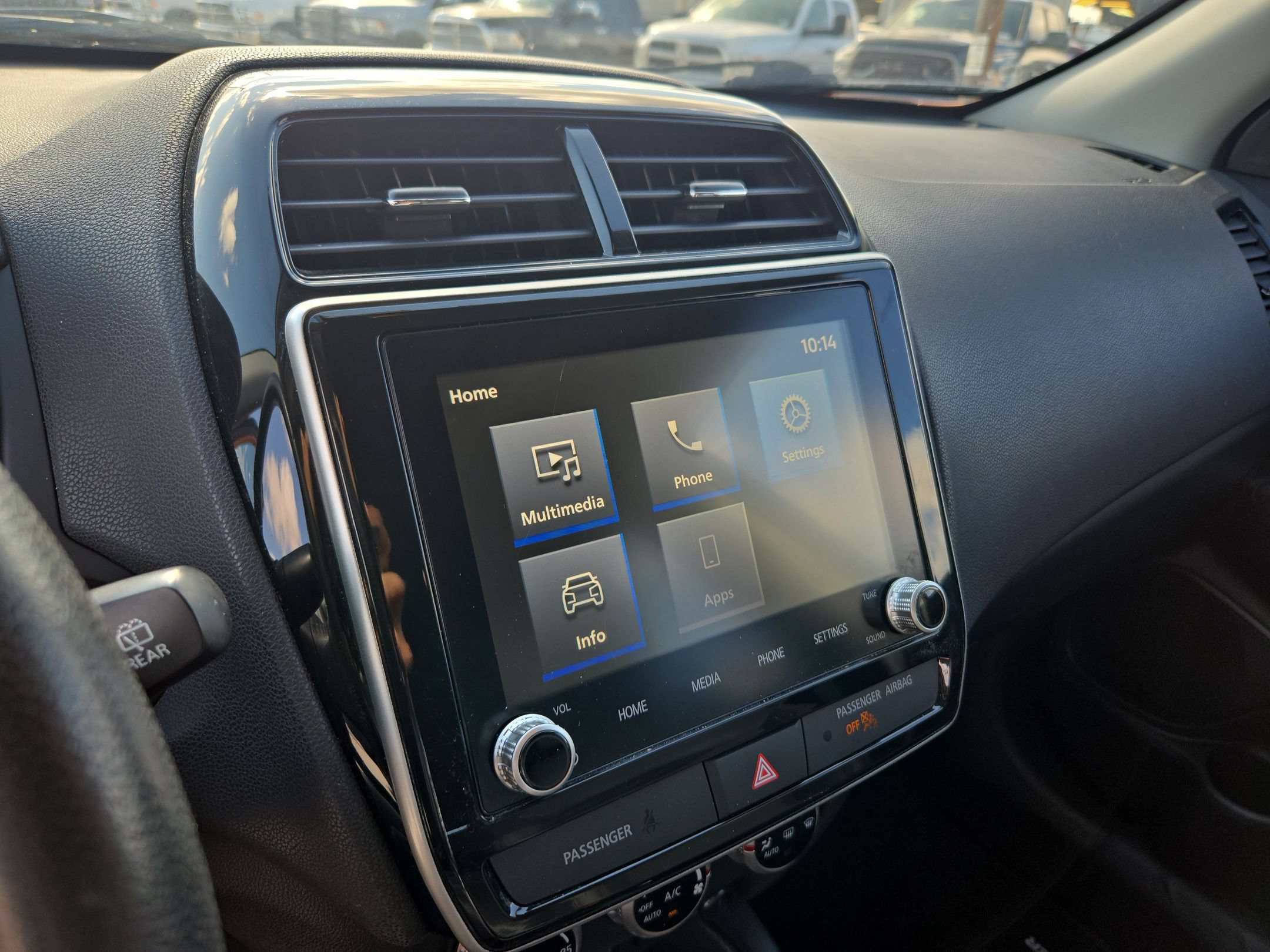 Used 2023 Mitsubishi Outlander Sport SE AWD/4WD image 16