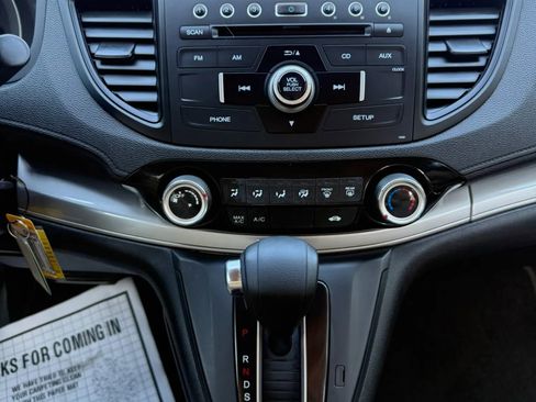 Used 2015 Honda CR-V LX image 12