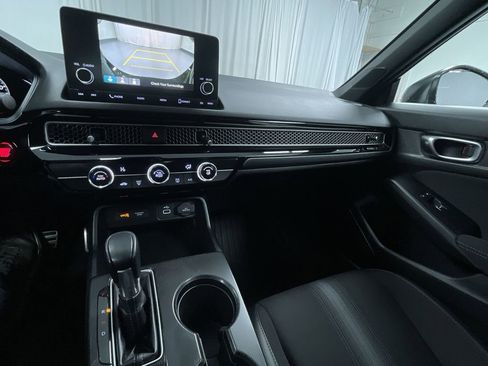 Used 2023 Honda Civic Sport image 12
