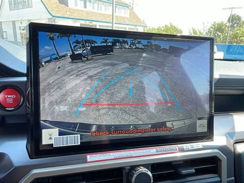 Used 2024 Toyota Tacoma TRD Off-Road AWD/4WD image 21