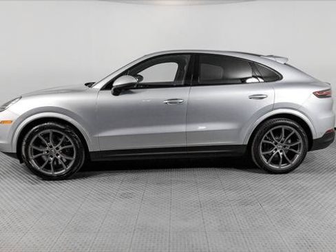 Used 2021 Porsche Cayenne Coupe AWD/4WD image 3