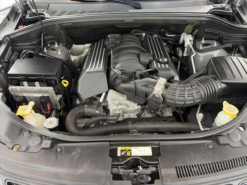 Used 2019 Jeep Grand Cherokee SRT w/ Trailer Tow Group IV AWD/4WD image 10