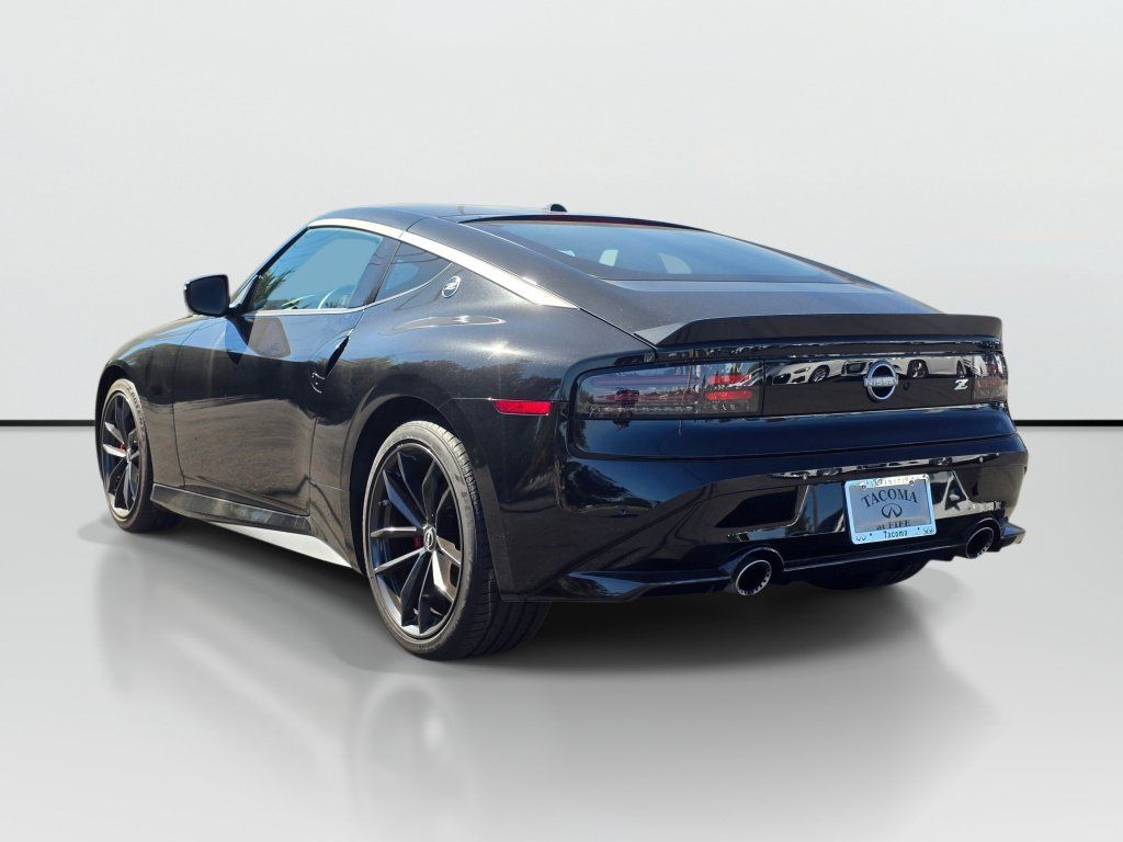 Used 2024 Nissan Z Performance w/ Floor Mat Package RWD image 3