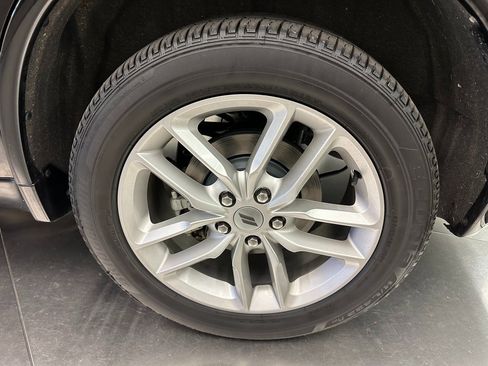 Used 2024 Dodge Durango GT image 38