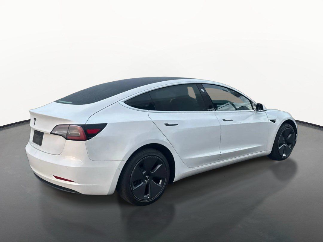 Used 2020 Tesla Model 3 Standard Range Plus RWD image 3