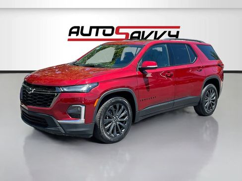 Used 2023 Chevrolet Traverse RS AWD/4WD image 3