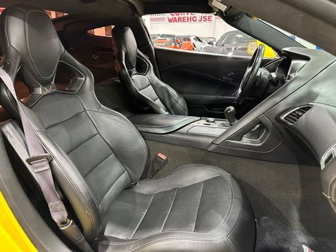 Used 2016 Chevrolet Corvette Z06 w/ 3LZ Preferred Equipment Group RWD image 9