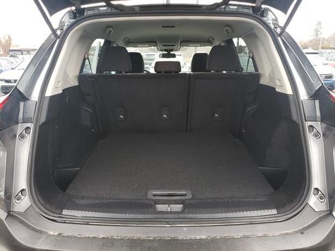 Used 2021 Nissan Rogue S image 5