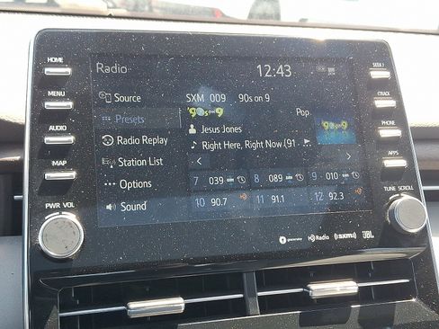 Certified 2022 Toyota Avalon Limited image 18