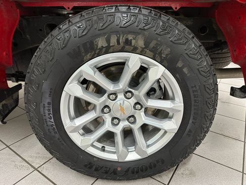 Certified 2025 Chevrolet Silverado 1500 LT w/ Z71 Off-Road Package image 20